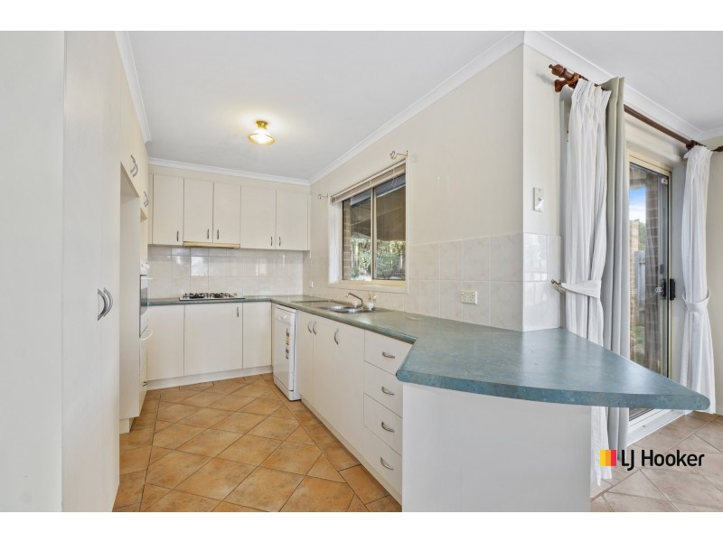 10 Tyenna Close, Amaroo ACT 2914