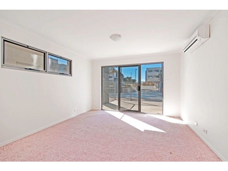 82/75 Elizabeth Jolley Crescent, Franklin ACT 2913