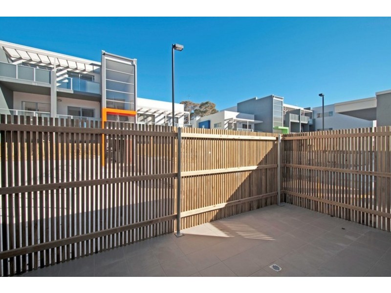 82/75 Elizabeth Jolley Crescent, Franklin ACT 2913