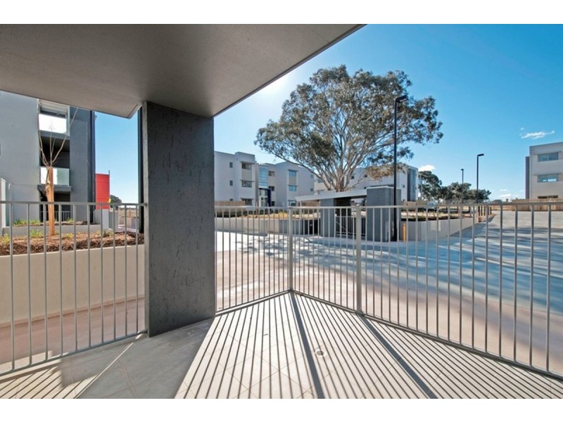 82/75 Elizabeth Jolley Crescent, Franklin ACT 2913