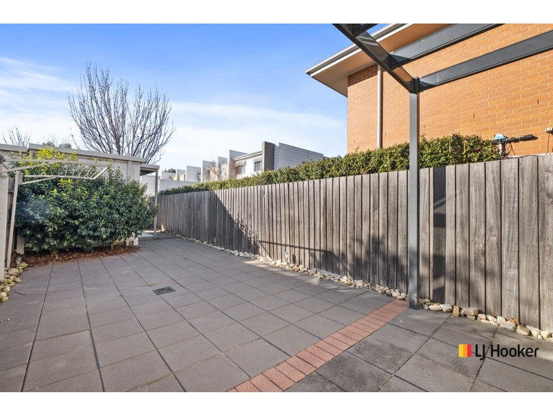 11 Stowport Avenue, Crace ACT 2911