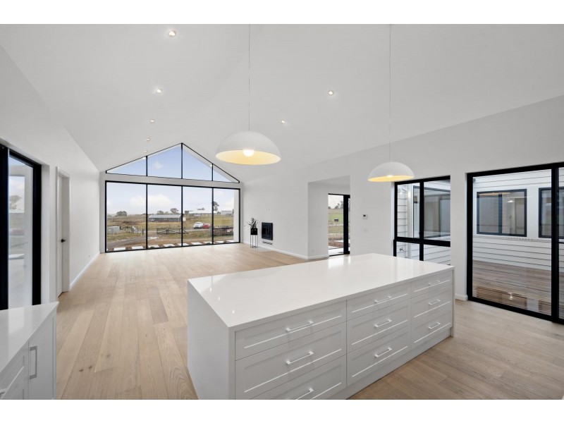 4 Cabernet Way, Murrumbateman NSW 2582