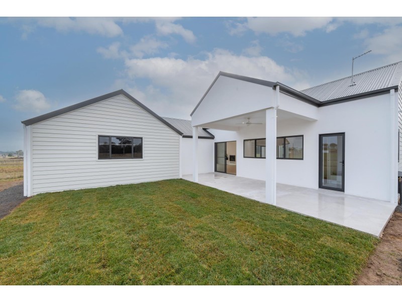 4 Cabernet Way, Murrumbateman NSW 2582