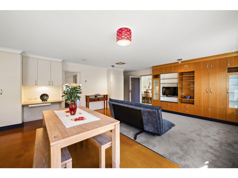 4 Treharne Place, Melba ACT 2615