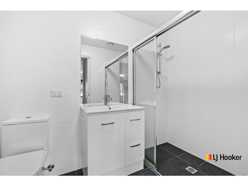 20/70 Nullarbor Avenue, Harrison ACT 2914