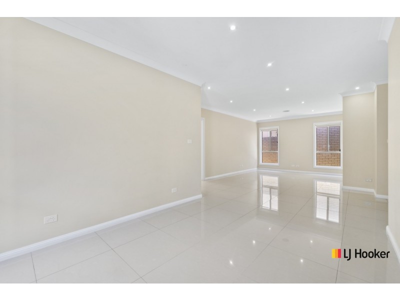 5 Wombeyan Street, Harrison ACT 2914