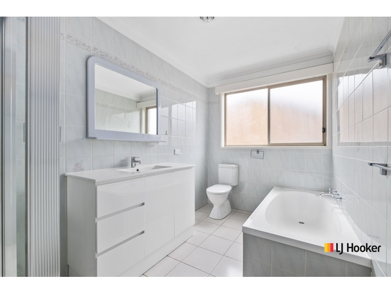 39 Callaway Crescent, Gordon ACT 2906