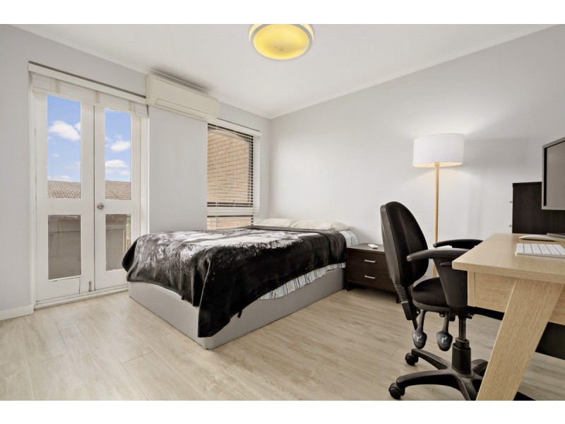 2/12 Nimmitabel Street, Queanbeyan West NSW 2620