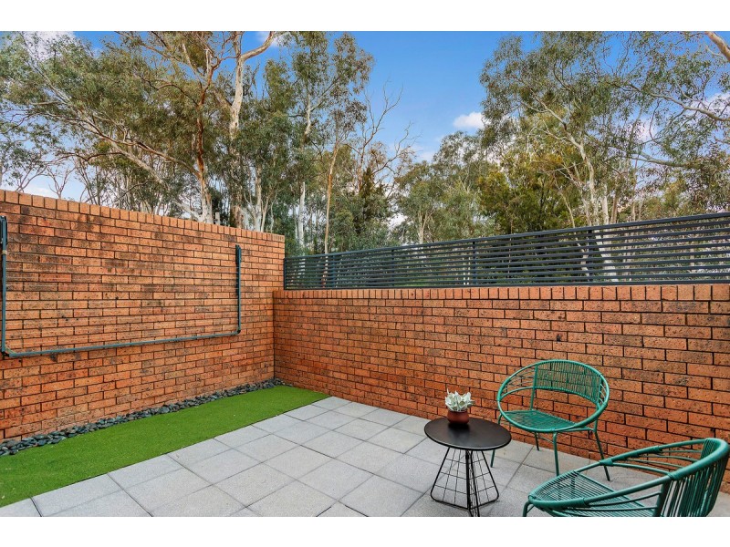 2/12 Nimmitabel Street, Queanbeyan West NSW 2620