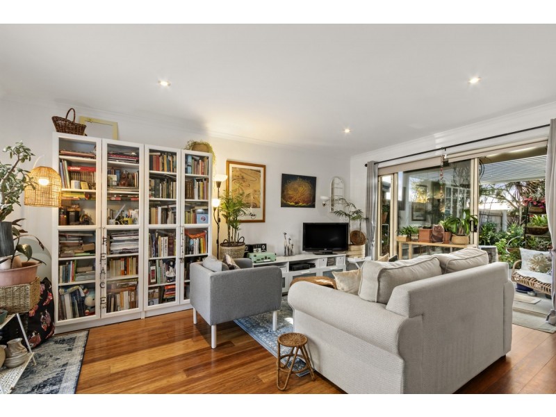 323 Anthony Rolfe Avenue, Gungahlin ACT 2912