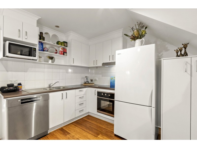 323 Anthony Rolfe Avenue, Gungahlin ACT 2912