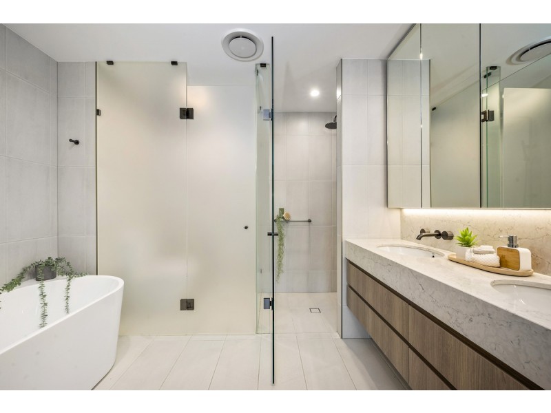 246/44 Constitution Avenue, Parkes NSW 2600