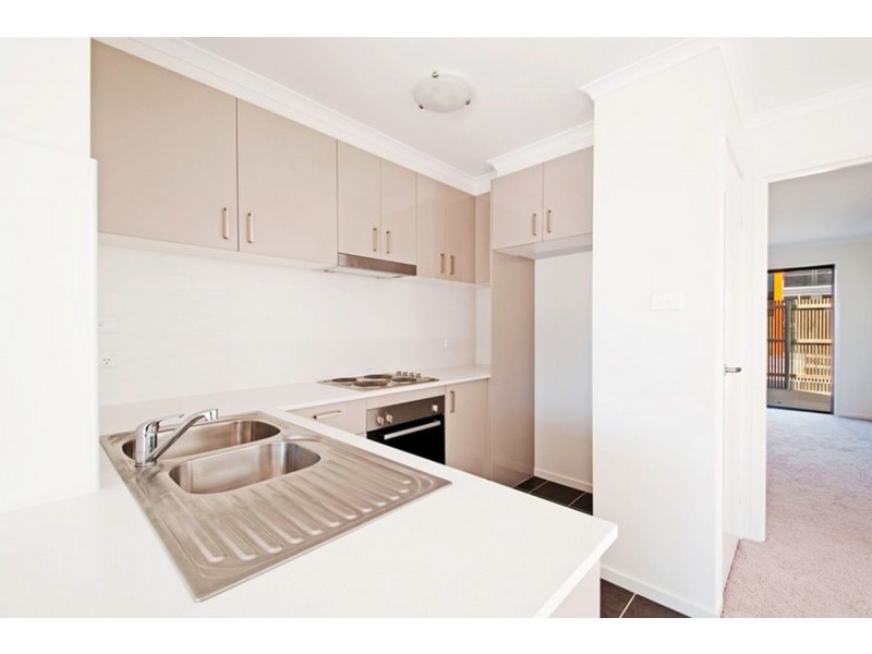 82/75 Elizabeth Jolley Crescent, Franklin ACT 2913