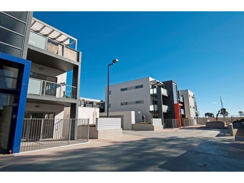 82/75 Elizabeth Jolley Crescent, Franklin ACT 2913