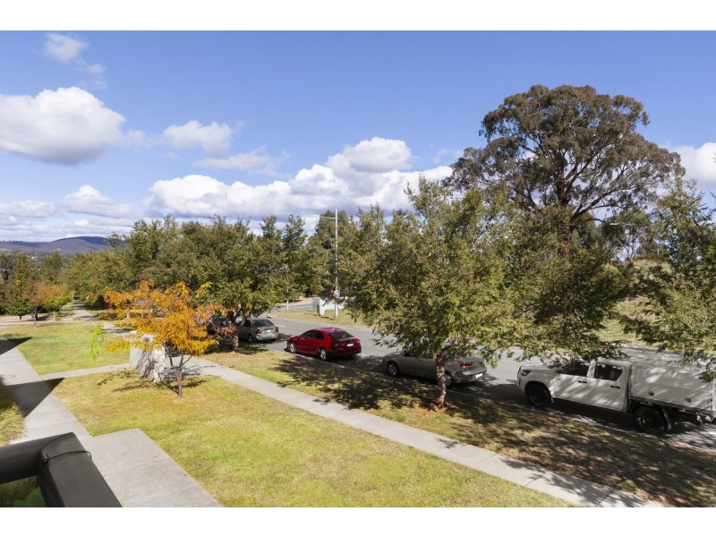 77/100 Henry Kendall Street, Franklin ACT 2913