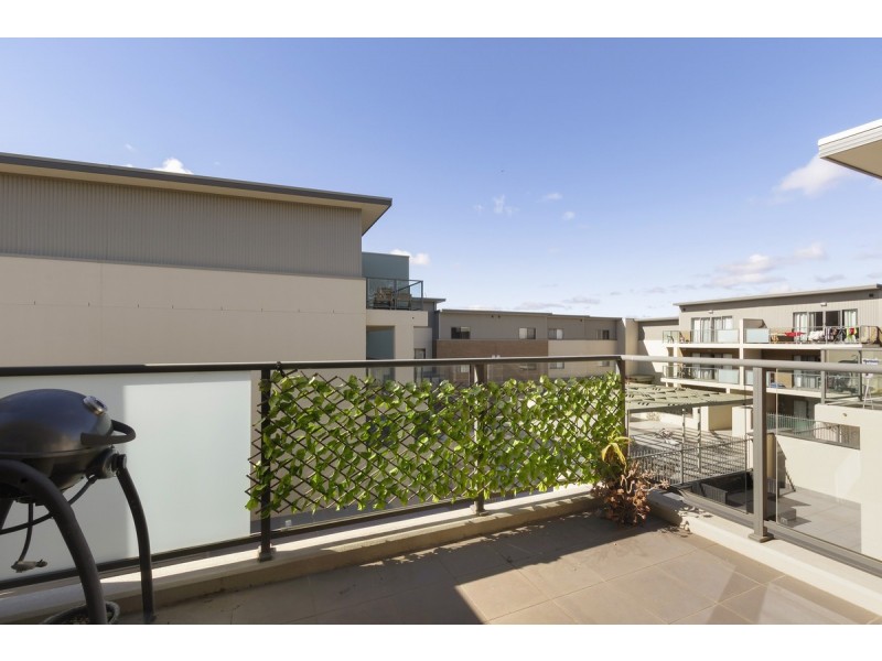 77/100 Henry Kendall Street, Franklin ACT 2913