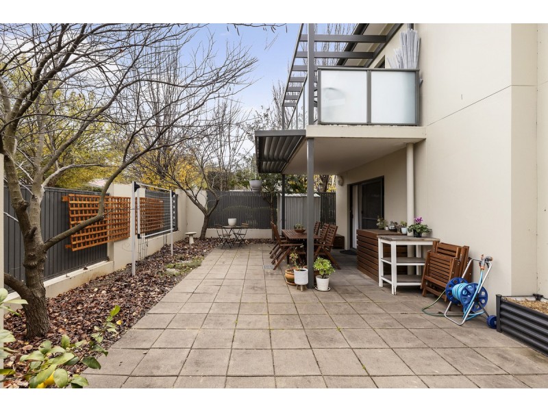 27/82 Henry Kendall Street, Franklin ACT 2913