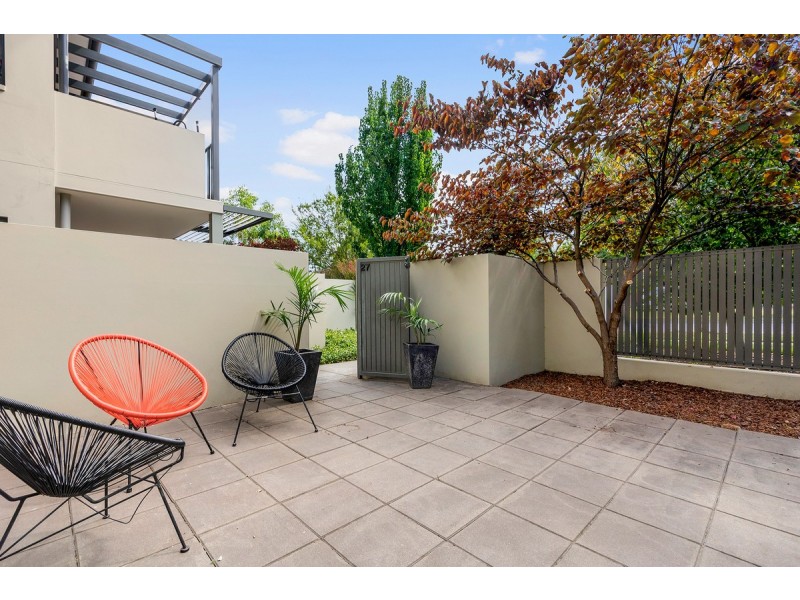 27/82 Henry Kendall Street, Franklin ACT 2913