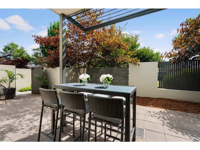 27/82 Henry Kendall Street, Franklin ACT 2913