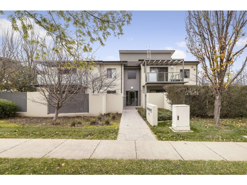 27/82 Henry Kendall Street, Franklin ACT 2913