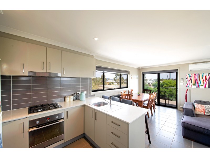 2/31 Leslie Dwyer Street, Forde ACT 2914