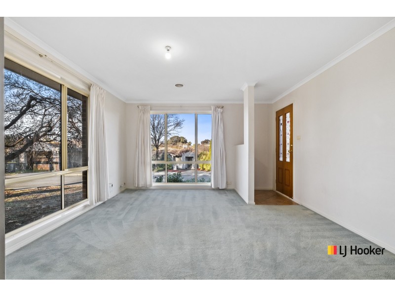 10 Tyenna Close, Amaroo ACT 2914