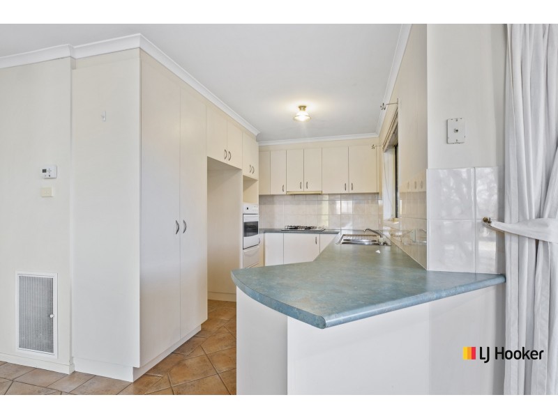 10 Tyenna Close, Amaroo ACT 2914