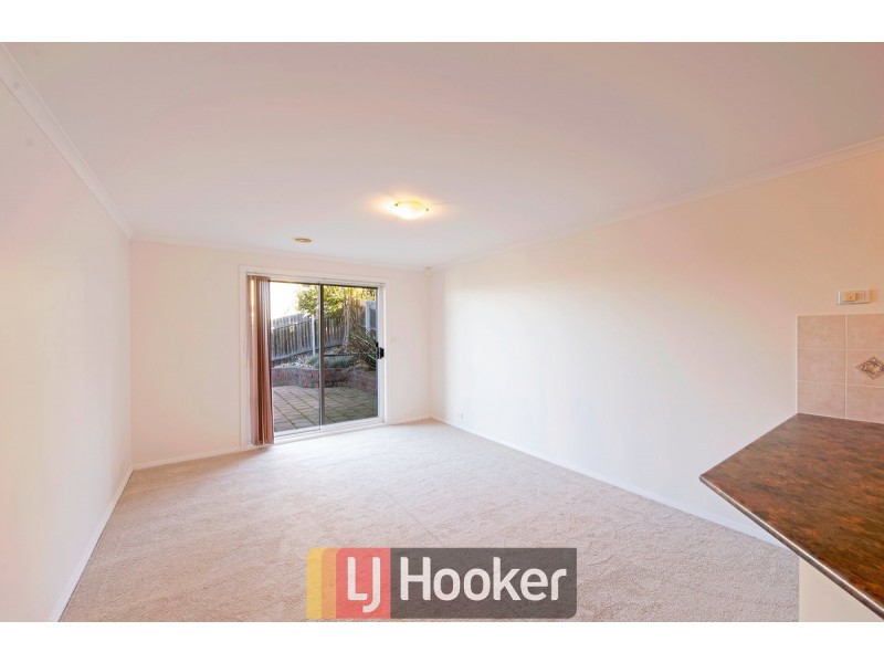 4/11 Len Waters Street, Ngunnawal ACT 2913