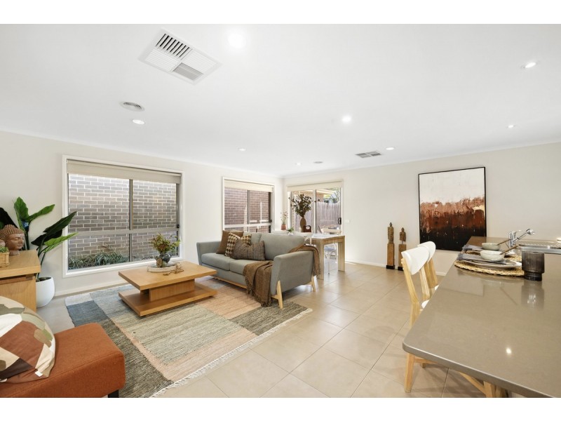 14 Marcus Street, Forde ACT 2914