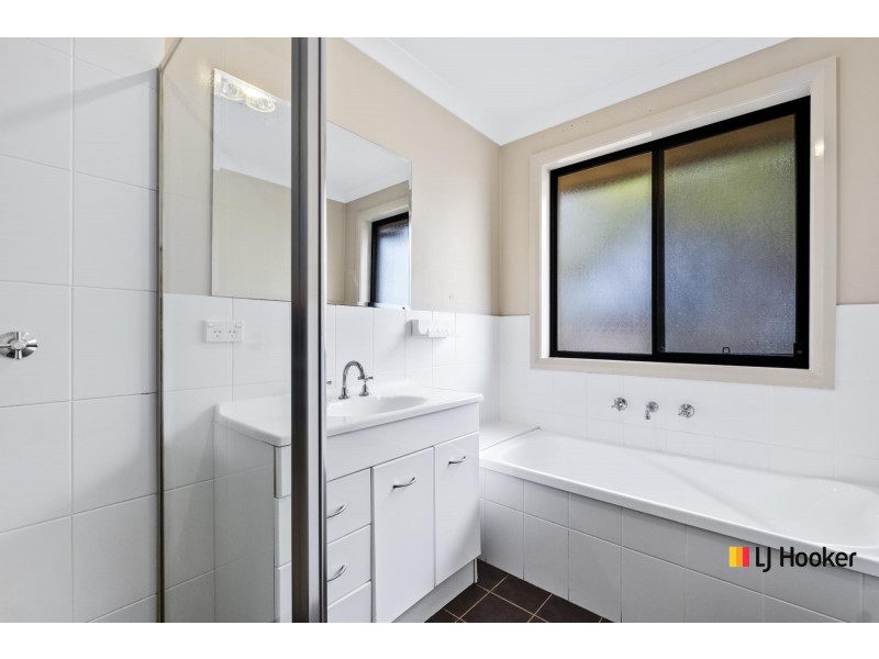 90 Mary Gillespie Avenue, Gungahlin ACT 2912