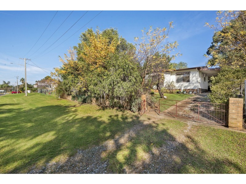 15 High Street, Galong NSW 2585