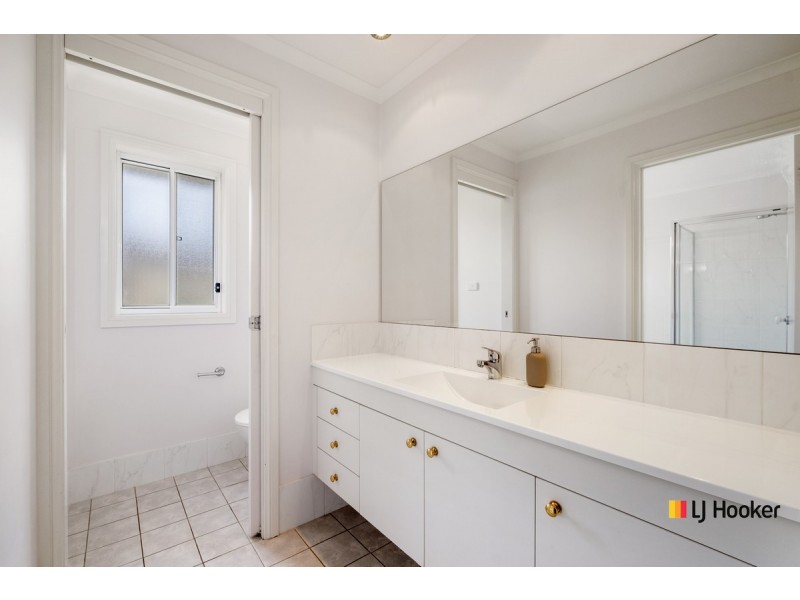 28 Allnutt Crescent, Forde ACT 2914