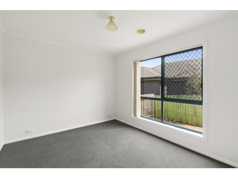 73 Sugarloaf Crescent, Palmerston ACT 2913