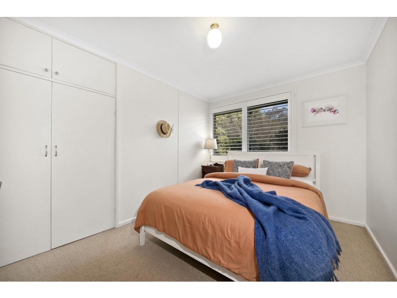 332 Southern Cross Drive, Macgregor ACT 2615