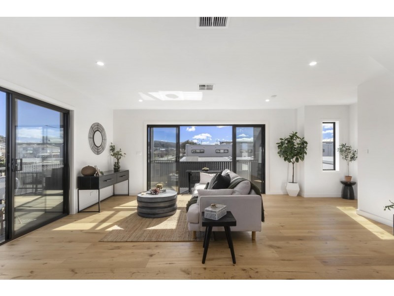 31/60 Kingsland Parade, Casey ACT 2913