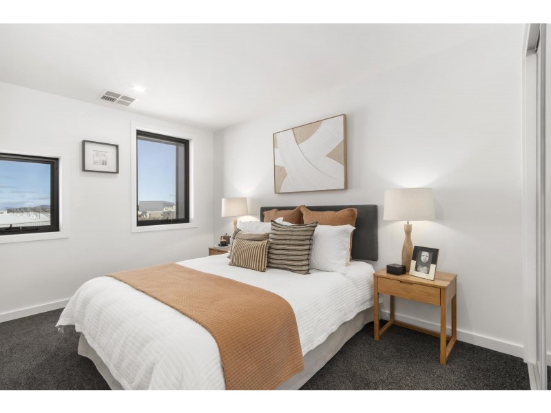 31/60 Kingsland Parade, Casey ACT 2913