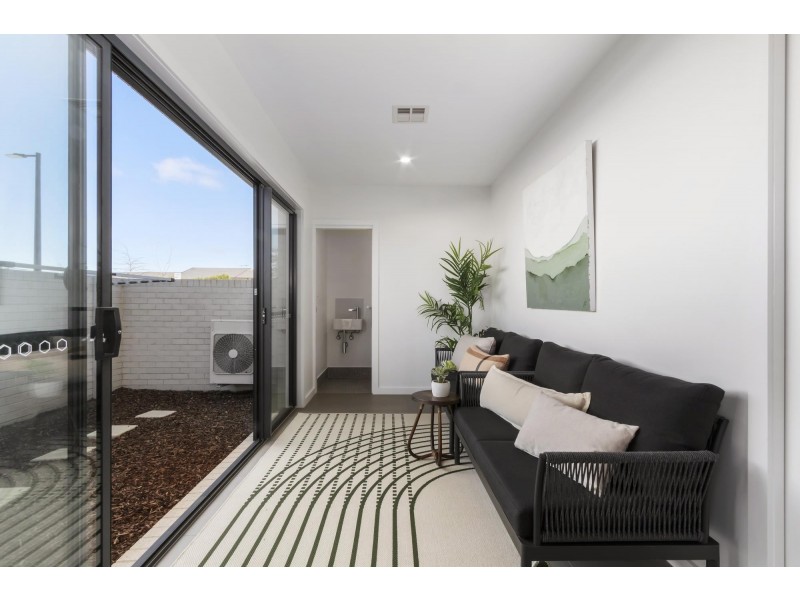 31/60 Kingsland Parade, Casey ACT 2913