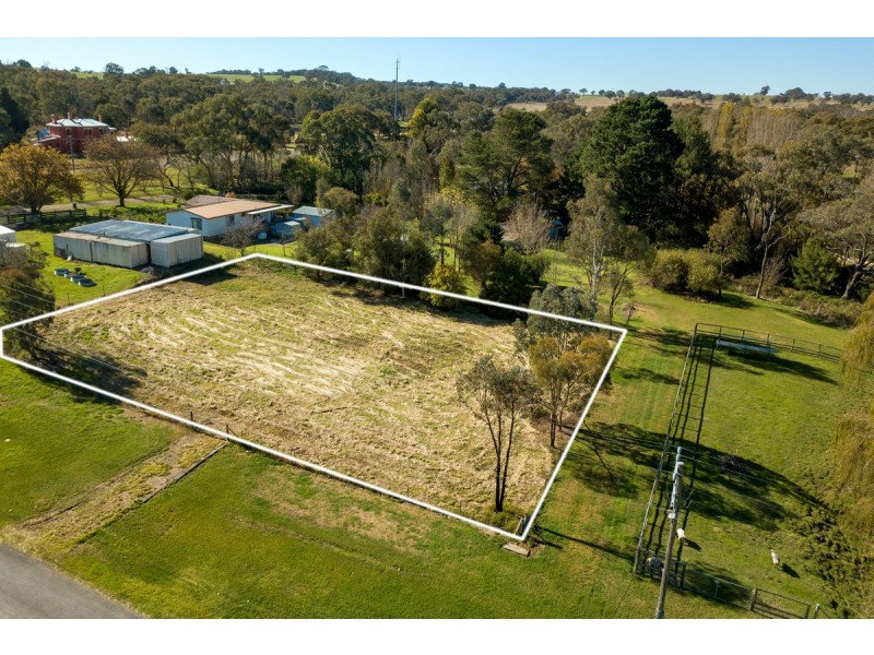 13 Montem Street, Bowning NSW 2582