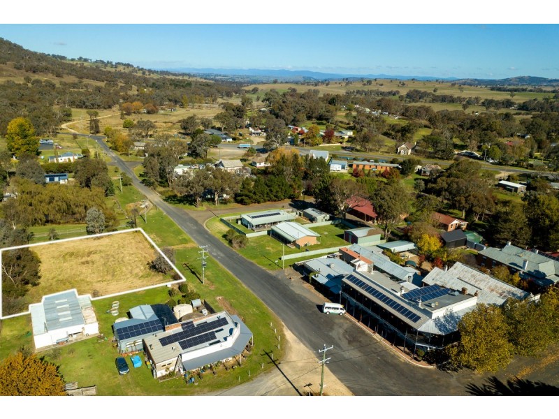 13 Montem Street, Bowning NSW 2582