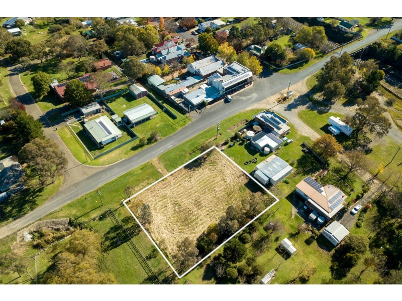 13 Montem Street, Bowning NSW 2582