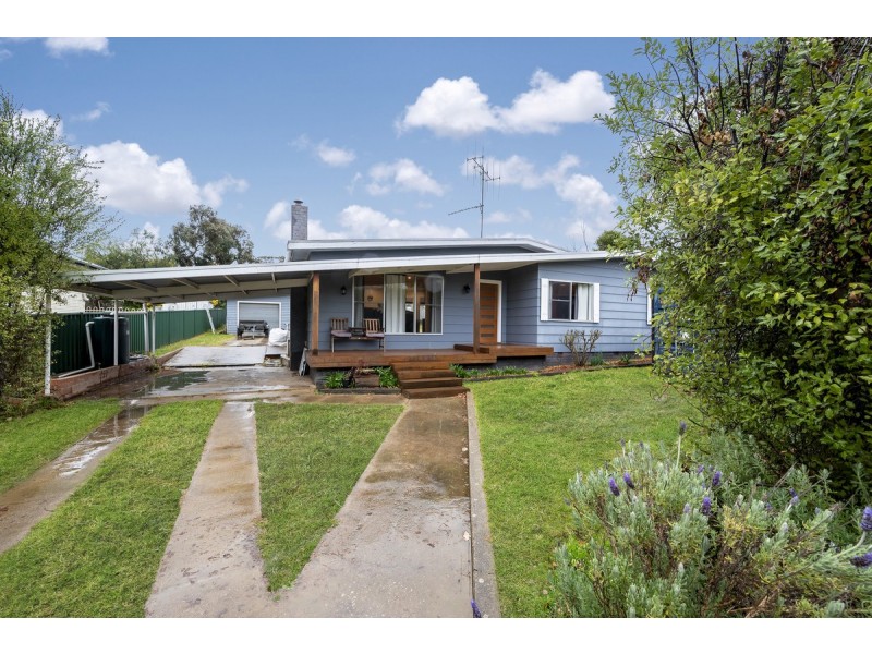 6 Shantalla Crescent, Yass NSW 2582