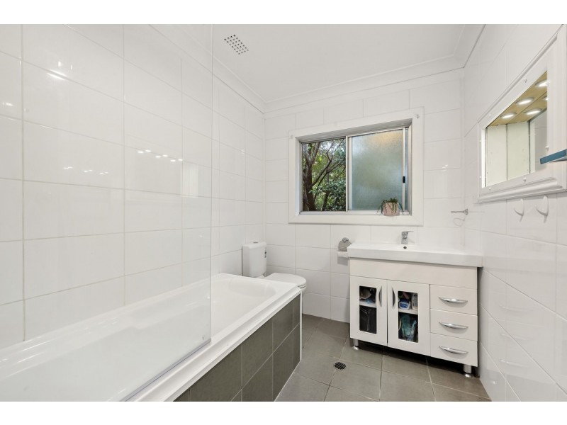 6 Shantalla Crescent, Yass NSW 2582