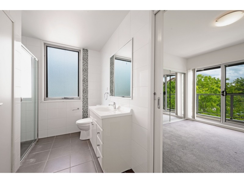 77/329 Flemington Road, Franklin ACT 2913