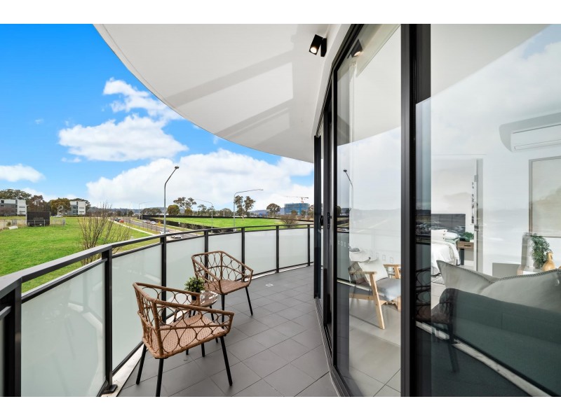 33/2 Hinder Street, Gungahlin ACT 2912