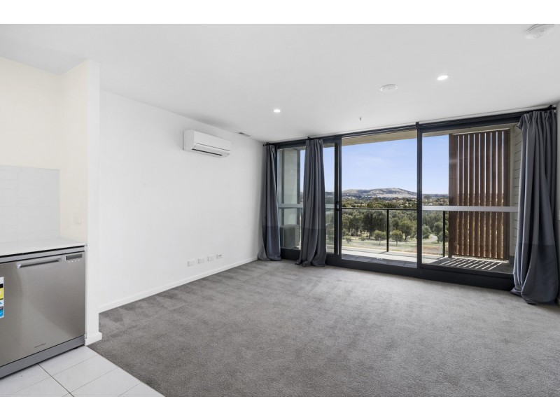 65/1 Anthony Rolfe Avenue, Gungahlin ACT 2912