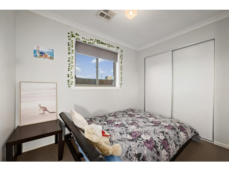 4 Rockwood Street, Casey ACT 2913