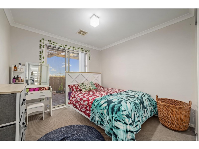 4 Rockwood Street, Casey ACT 2913