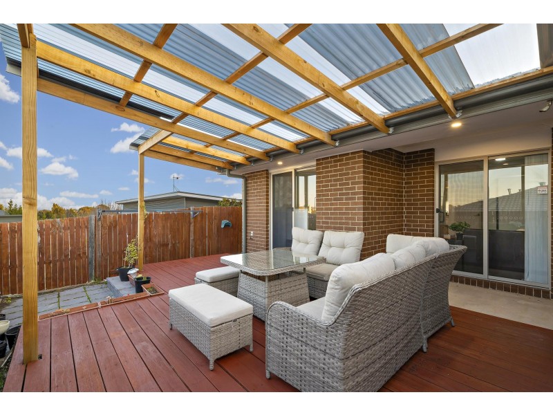 4 Rockwood Street, Casey ACT 2913