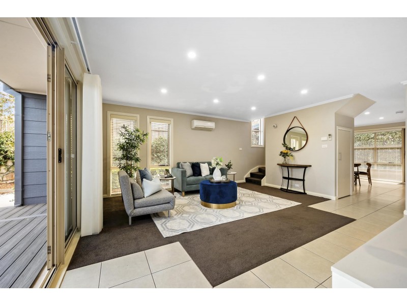 212 Anthony Rolfe Avenue, Gungahlin ACT 2912