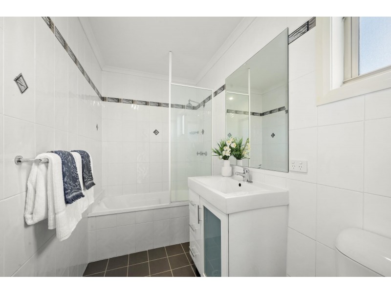 212 Anthony Rolfe Avenue, Gungahlin ACT 2912